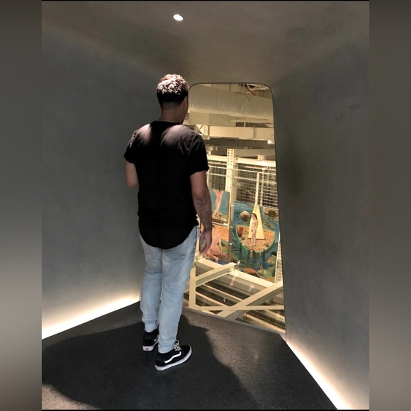 Meet your Rebel, Tony - Picture 1 of 3